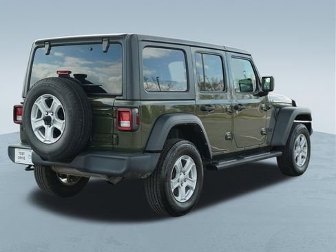 Used 2022 Jeep Wrangler Unlimited Sport AWD/4WD image 9