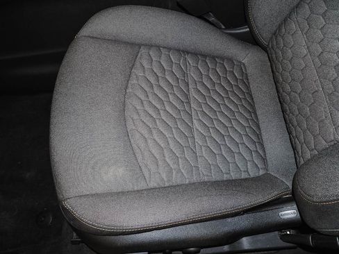 Used 2020 Chevrolet Equinox LT image 21