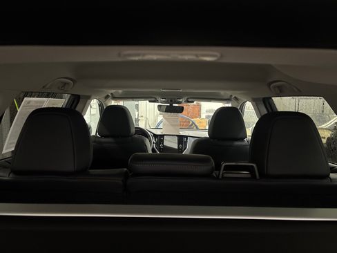 Certified 2025 Subaru Outback Limited image 54