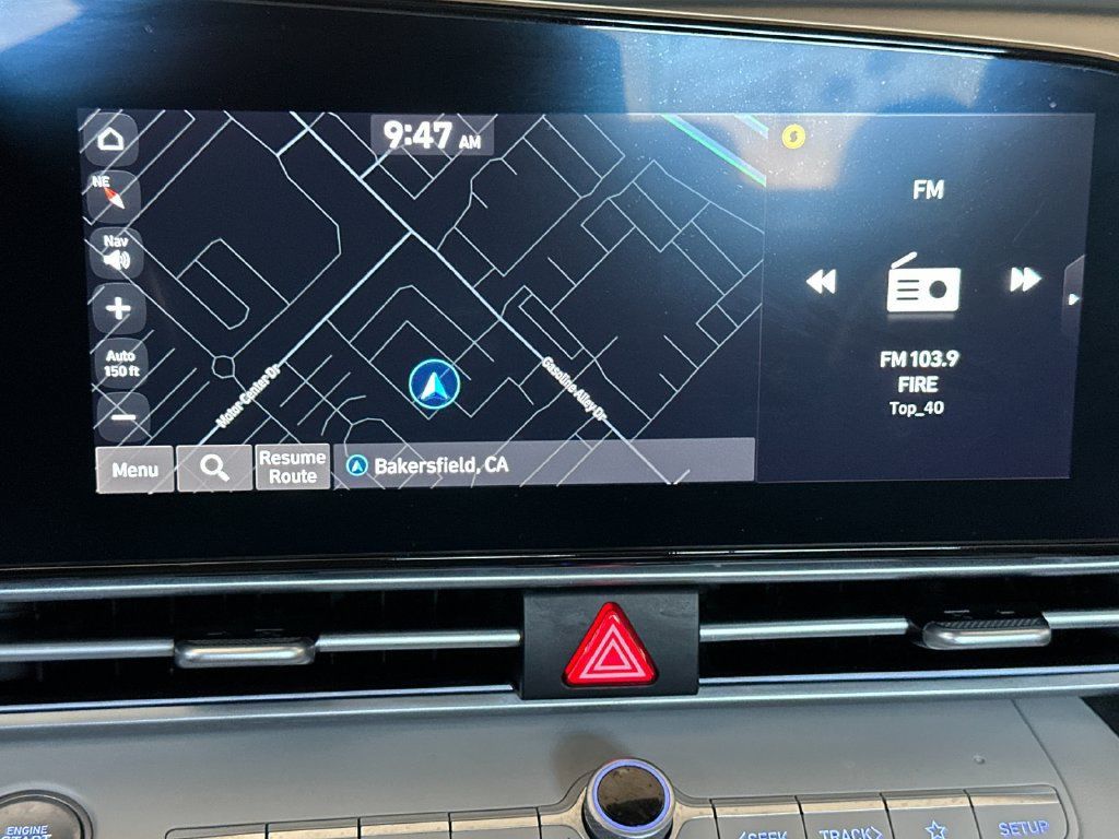 Used 2025 Hyundai Elantra Limited FWD image 17