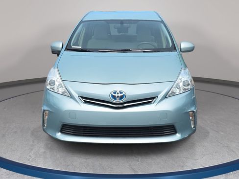 Used 2013 Toyota Prius V Two FWD image 2