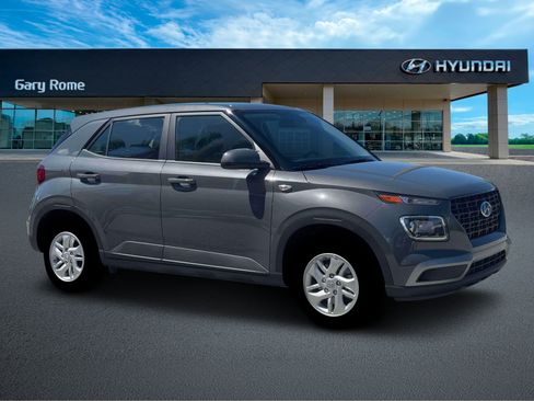New 2026 Hyundai Venue SE FWD image 10