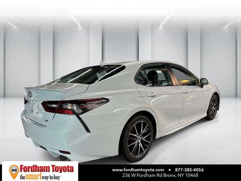 Certified 2023 Toyota Camry SE FWD image 4