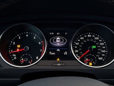 Used 2021 Volkswagen Tiguan SE R-Line image 10