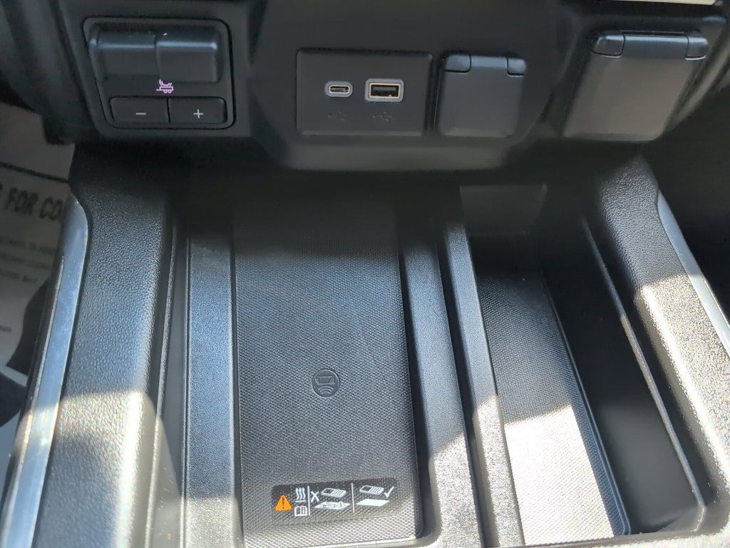 Used 2020 GMC Sierra 1500 AT4 w/ AT4 Premium Package AWD/4WD image 21