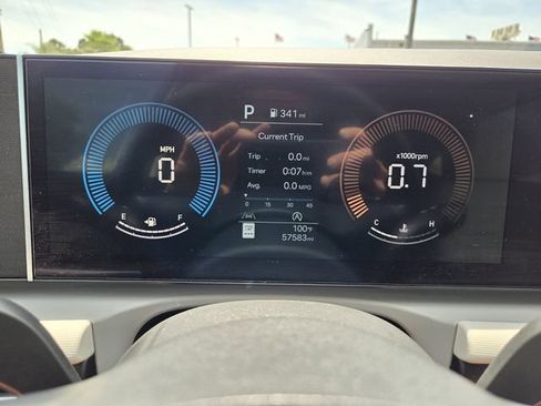 Used 2025 Hyundai Tucson SEL FWD image 27