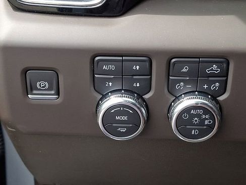 Certified 2024 GMC Sierra 1500 Denali w/ Denali Reserve Package AWD/4WD image 22