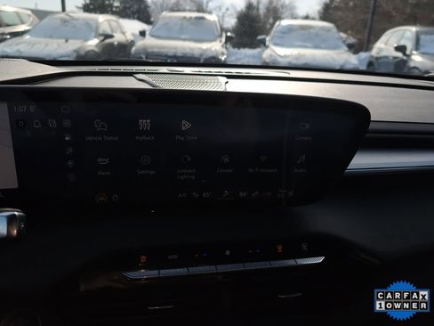 Used 2025 Buick Enclave Preferred image 24