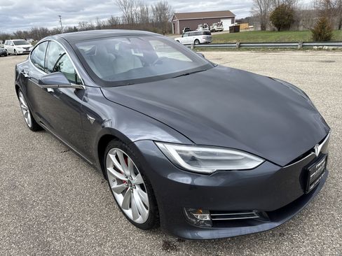 Used 2020 Tesla Model S Performance AWD/4WD image 1