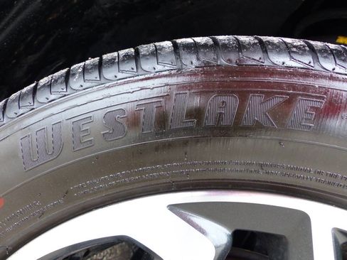 Used 2020 Subaru Crosstrek 2.0i Limited w/ Moonroof Package w/Navigation image 14