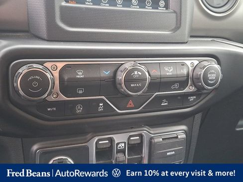 Used 2022 Jeep Wrangler Unlimited Sport AWD/4WD image 27