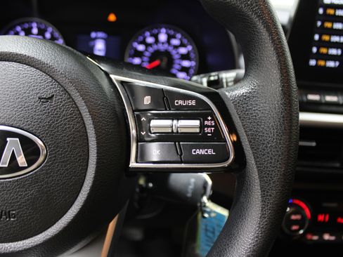 Used 2019 Kia Forte LXS image 11