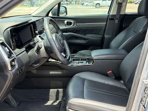 Used 2023 Kia Sorento SX FWD image 5