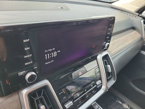 Used 2023 Kia Sorento EX w/ Panoramic Sunroof Package image 19