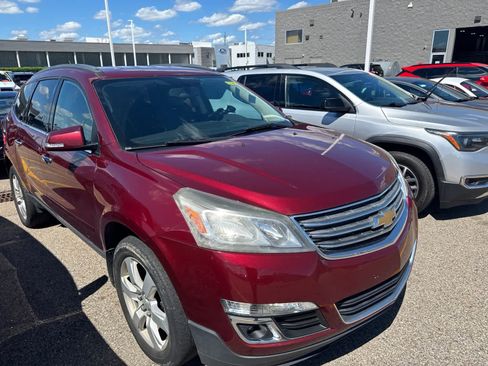 Used 2016 Chevrolet Traverse LT w/ Traveler's Package FWD image 21