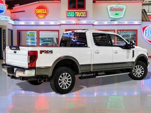 Used 2022 Ford F250 Lariat w/ Lariat Value Package image 3