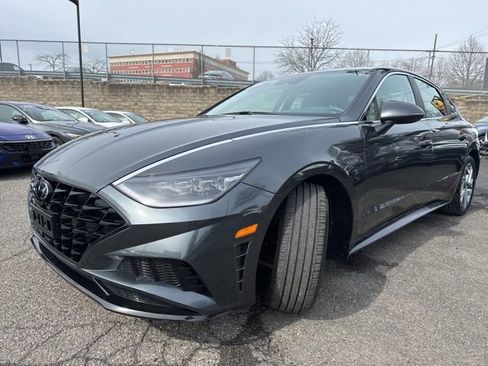 Used 2023 Hyundai Sonata SEL image 3