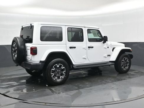 New 2026 Jeep Wrangler Sahara AWD/4WD image 3