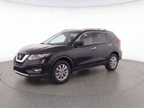 Used 2017 Nissan Rogue SV FWD image 1