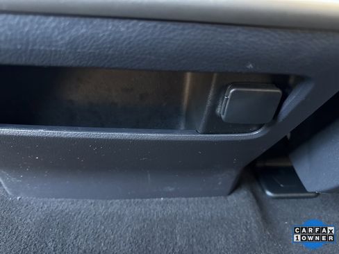 Used 2024 Ford Expedition XLT image 42