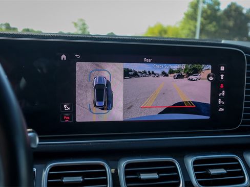 Used 2024 Mercedes-Benz GLE 350 4MATIC w/ 3rd Row Seat Package image 16