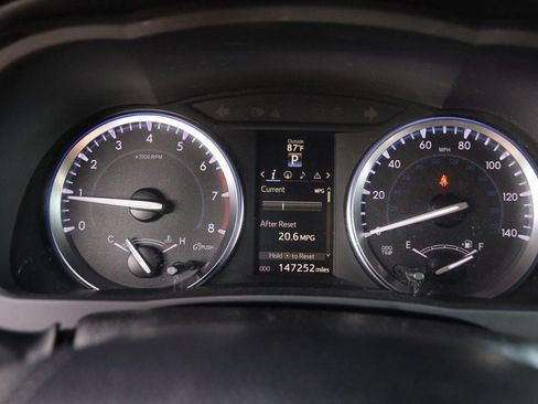 Used 2015 Toyota Highlander XLE AWD/4WD image 16