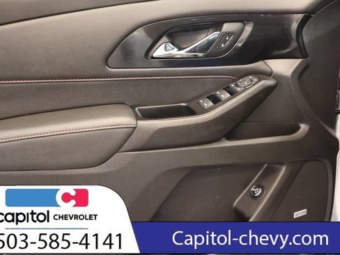 Used 2023 Chevrolet Traverse RS w/ LPO, Cargo Package AWD/4WD image 11