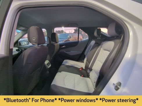 Used 2020 Chevrolet Equinox LS image 11