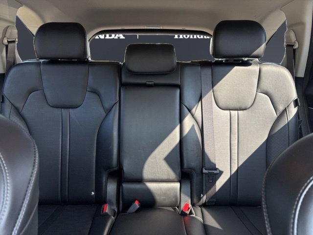 Used 2025 Kia Sorento S FWD image 13