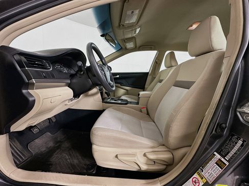Used 2012 Toyota Camry LE image 13