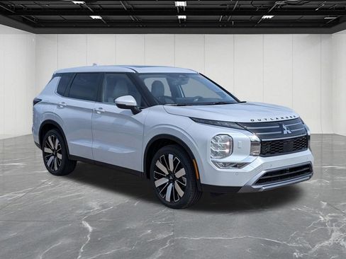 New 2026 Mitsubishi Outlander SE image 7