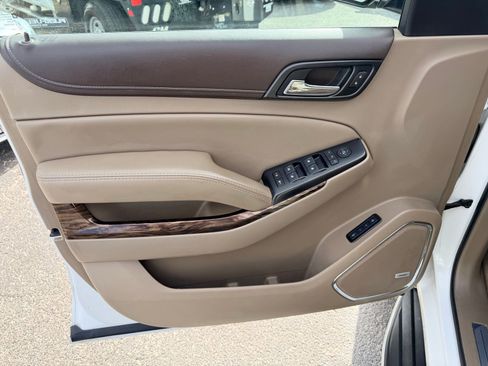 Used 2016 GMC Yukon XL SLT image 15