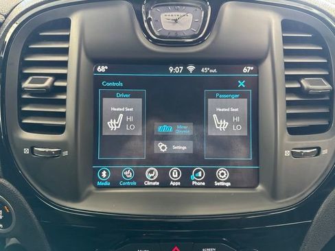 Used 2020 Chrysler 300 S RWD image 35