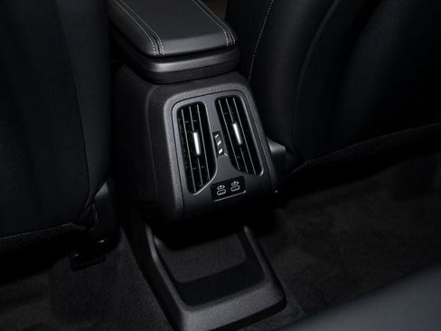 Used 2025 BMW X1 xDrive28i w/ Premium Package image 37