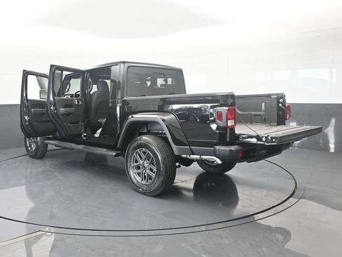 New 2026 Jeep Gladiator Sport image 67