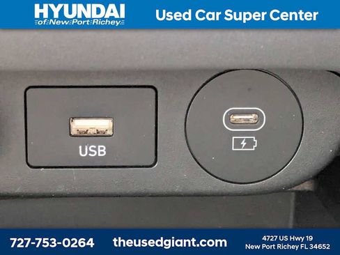 Used 2024 Hyundai Elantra SEL FWD image 22