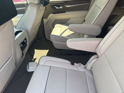 Used 2021 GMC Yukon Denali w/ Denali Ultimate Package RWD image 5