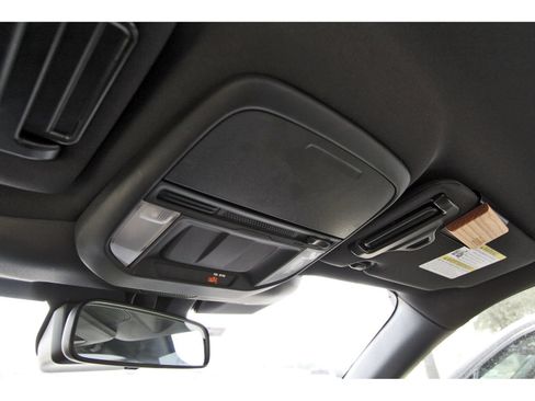 Used 2025 Subaru Forester AWD/4WD image 21