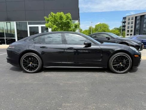 Used 2018 Porsche Panamera 4S AWD/4WD image 2