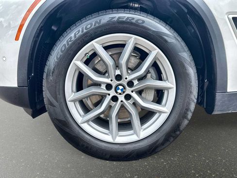 Used 2023 BMW X5 xDrive40i w/ Premium Package AWD/4WD image 14
