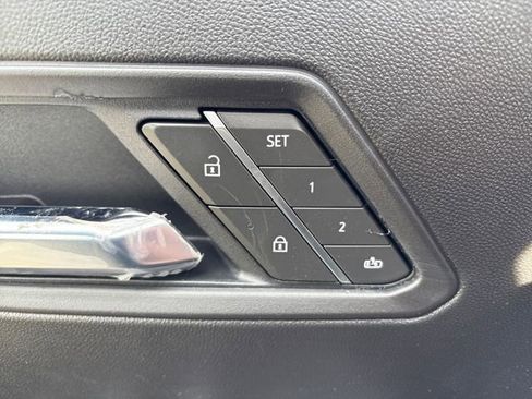 New 2026 GMC Canyon Denali image 11