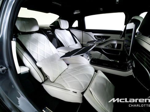 Used 2023 Mercedes-Benz Maybach S 680 4MATIC w/ Manufaktur Leather Package image 26