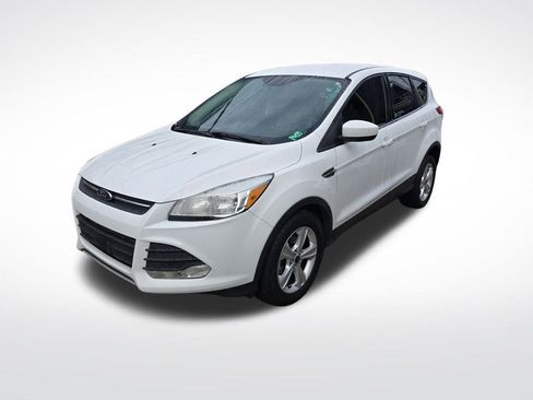 Used 2015 Ford Escape SE image 4