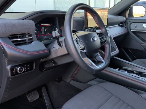 Used 2025 Ford Explorer ST-Line image 14