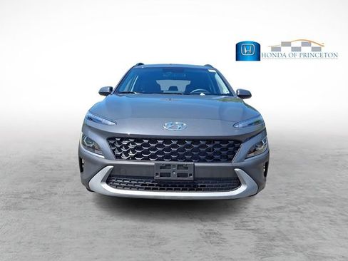 Used 2023 Hyundai Kona SEL AWD/4WD image 2