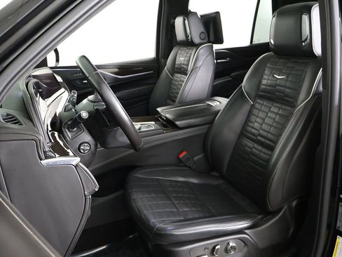 Used 2023 Cadillac Escalade Sport Platinum AWD/4WD image 37