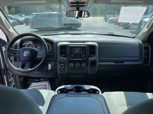 Used 2017 RAM 1500 Express w/ Express Value Package RWD image 11
