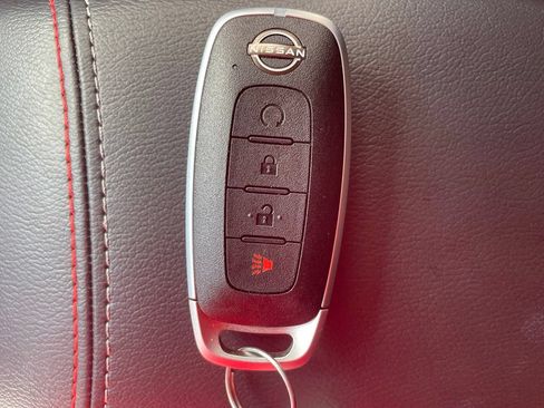 Certified 2026 Nissan Kicks SR FWD image 18