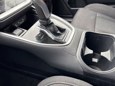 Certified 2022 Subaru Outback Premium image 17