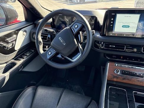 New 2026 Lincoln Aviator Black Label w/ Jet Appearance Package AWD/4WD image 14